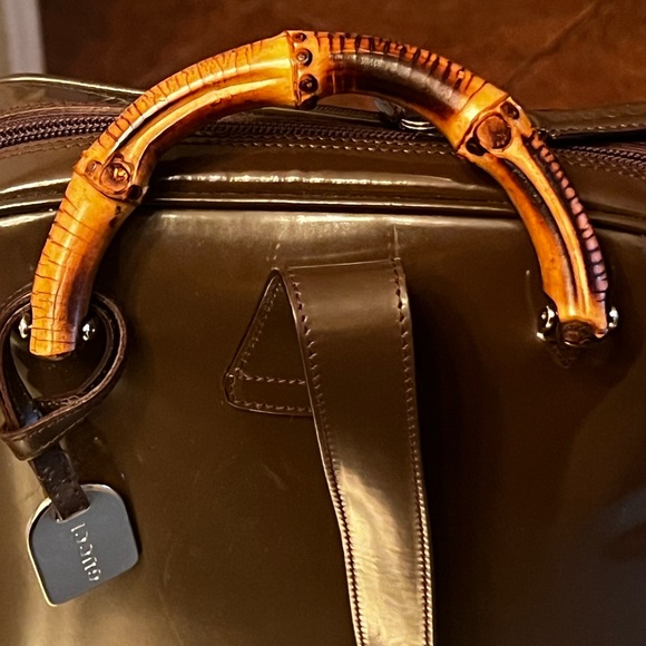 ❌RARE❌ GUCCI SLINGBAG W/BAMBOO HANDLE - Picture 7 of 16